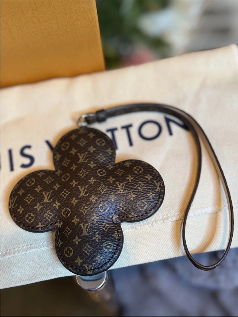 LOUIS VUITTON VIVIENNE BLUE BAG CHARM MADE IN FRANCE 💯AUTHENTIC! - Picture 4 of 7